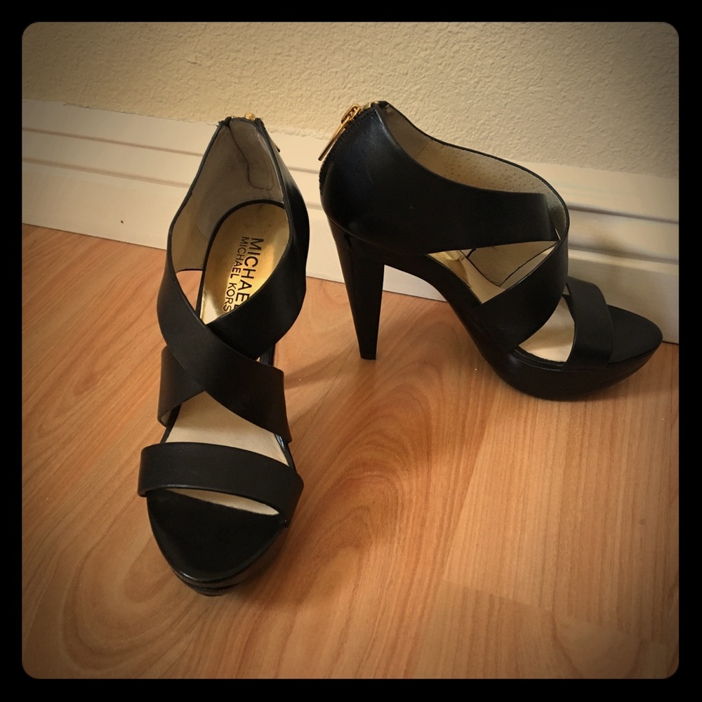 Michael Kors Black Zip Heel Size 4 Women’s